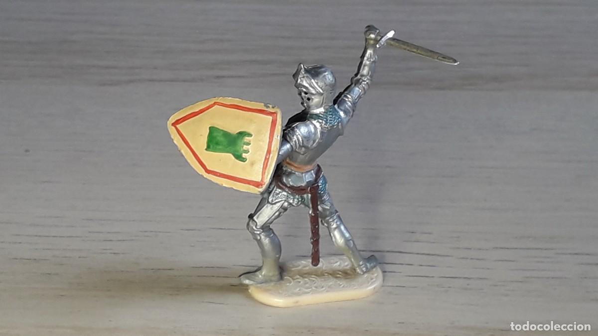 Figuras de Goma y PVC: Guerrero Medieval, serie 4,5 cms, pl&aacute;stico, Ex&iacute;n Castillos Historex Elastolin, original a&ntilde;os 70.