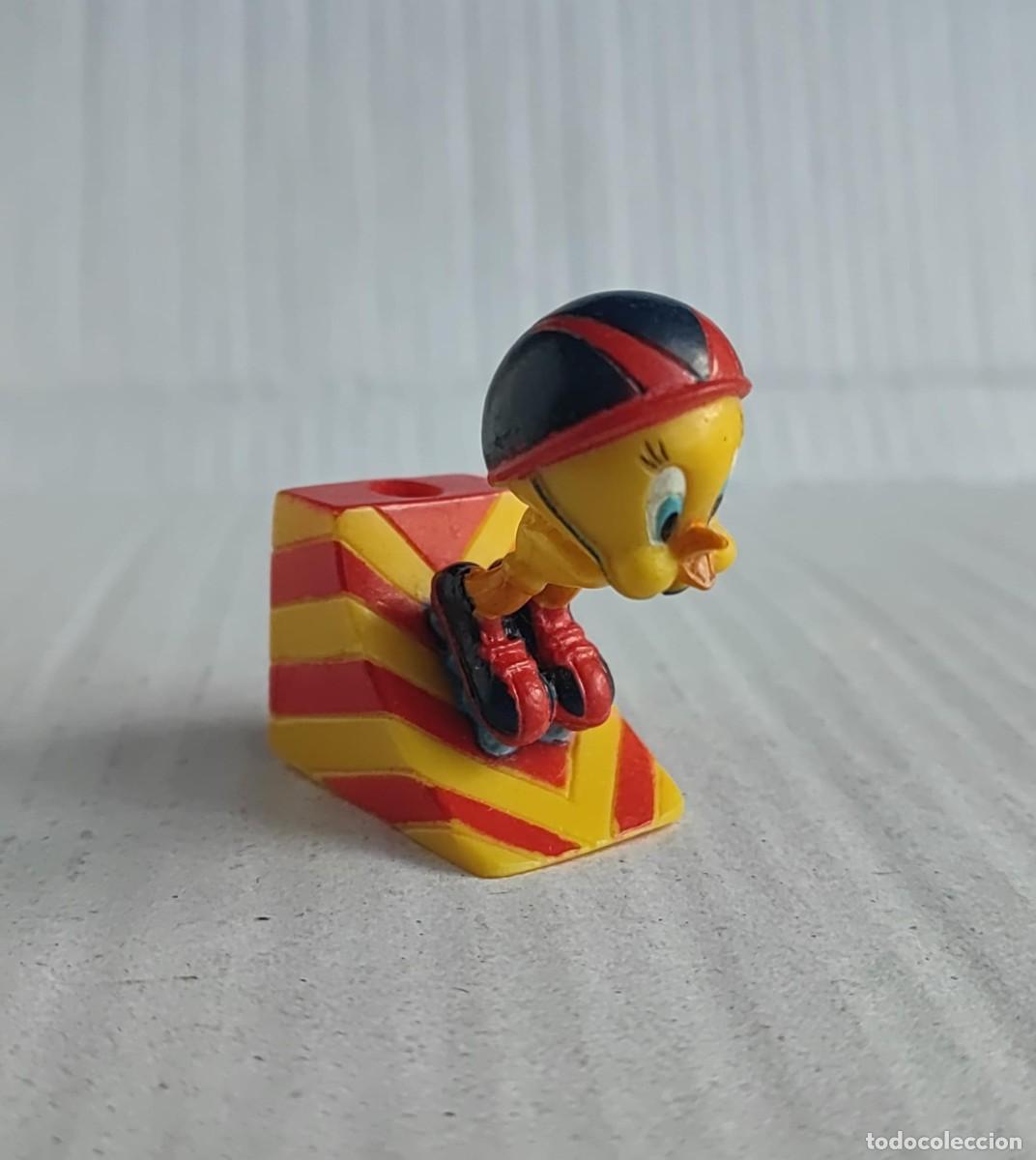 Figuras de Goma y PVC: Figura Piolin con patines - Warner Bros