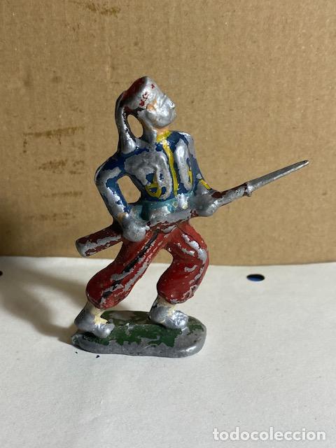 Figuras de Goma y PVC: Soldado Frances, Aluminio. Soldado de 7 cm.