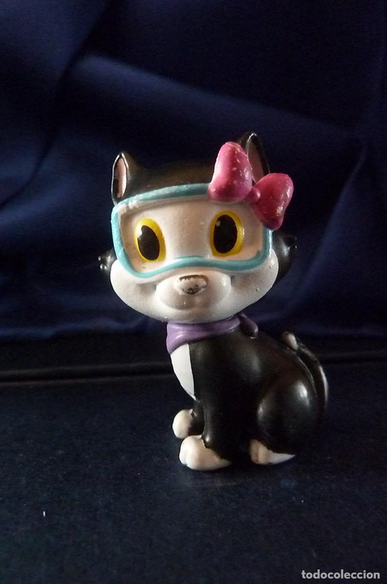 Figuras de goma y PVC: Gato con gafas y lazo. Figaro - Foto 4