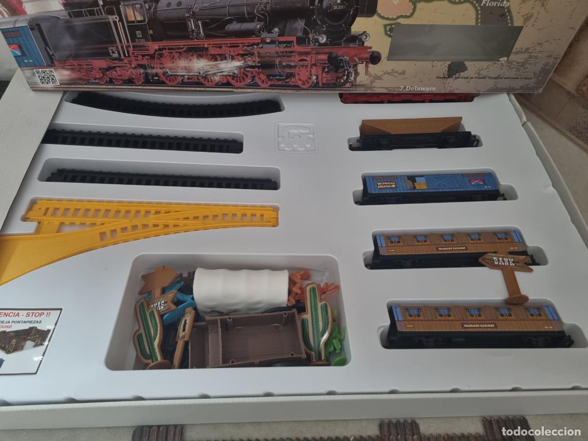 Figuras de goma y PVC: Far west train en su caja original - Foto 2