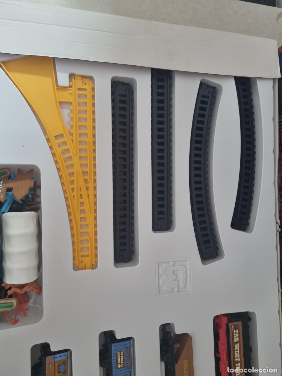 Figuras de goma y PVC: Far west train en su caja original - Foto 3