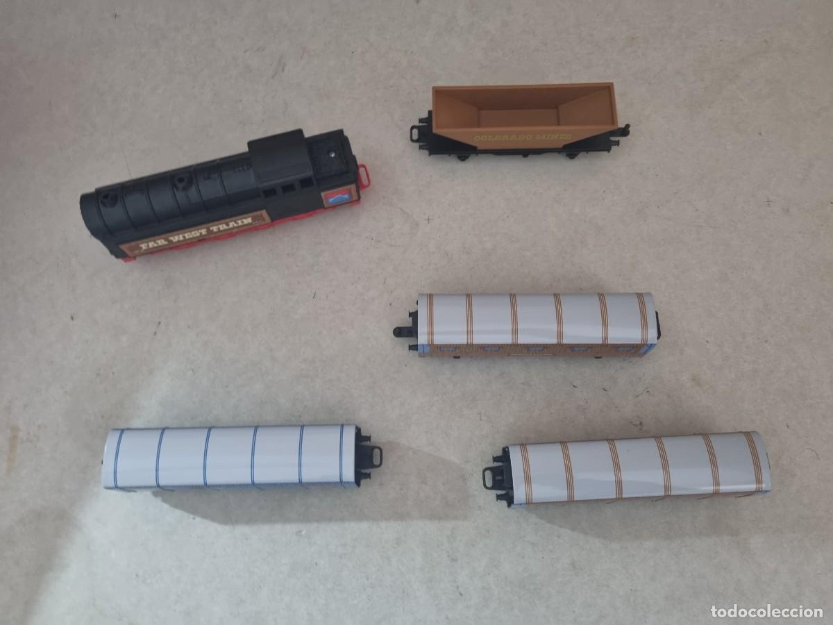 Figuras de goma y PVC: Far west train en su caja original - Foto 14