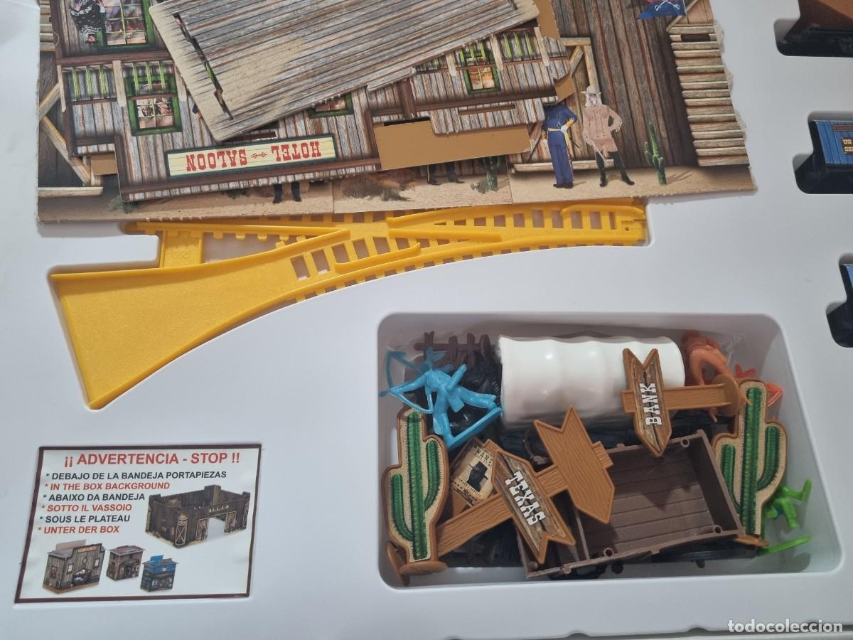Figuras de goma y PVC: Far west train en su caja original - Foto 15