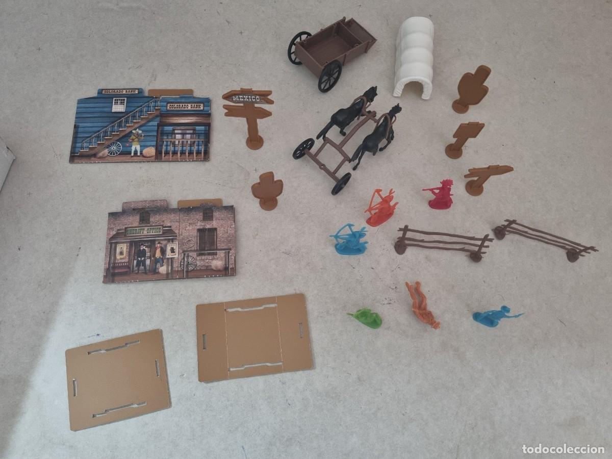 Figuras de goma y PVC: Far west train en su caja original - Foto 19