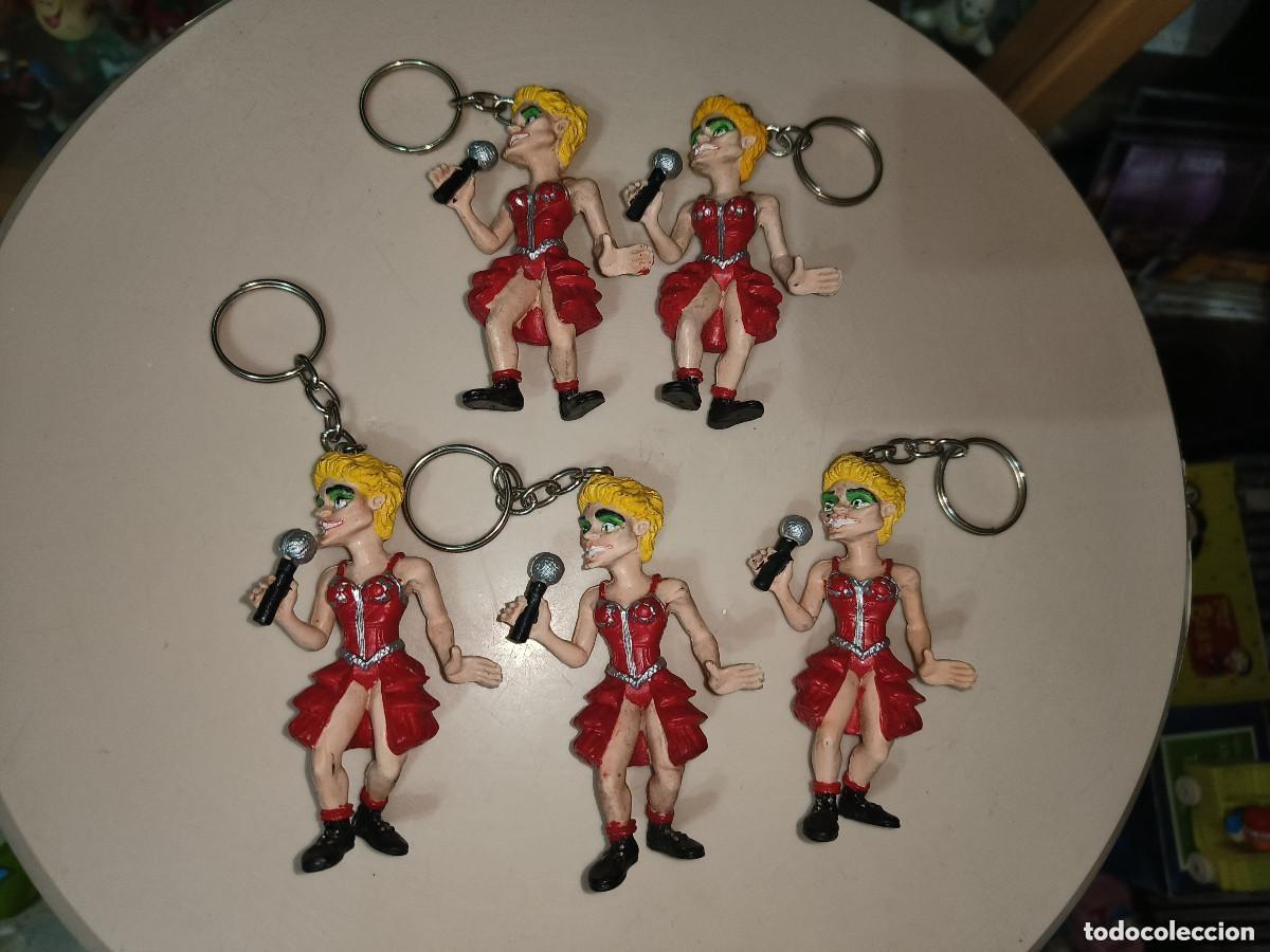 Figuras de Goma y PVC: Ocasion ! lote de 5 llaveros figuras de goma pvc original vintage a&ntilde;os 80 Comics Spain Madonna