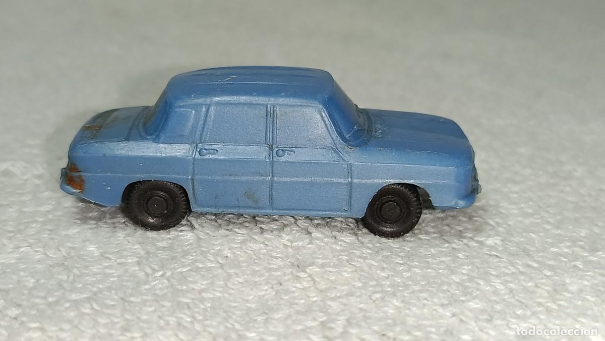 Figuras de Goma y PVC: ANTIGUO COCHE RENAULT 8 REGALO PROMOCIONAL DETERGENTE ESE ESSE A&Ntilde;OS 60