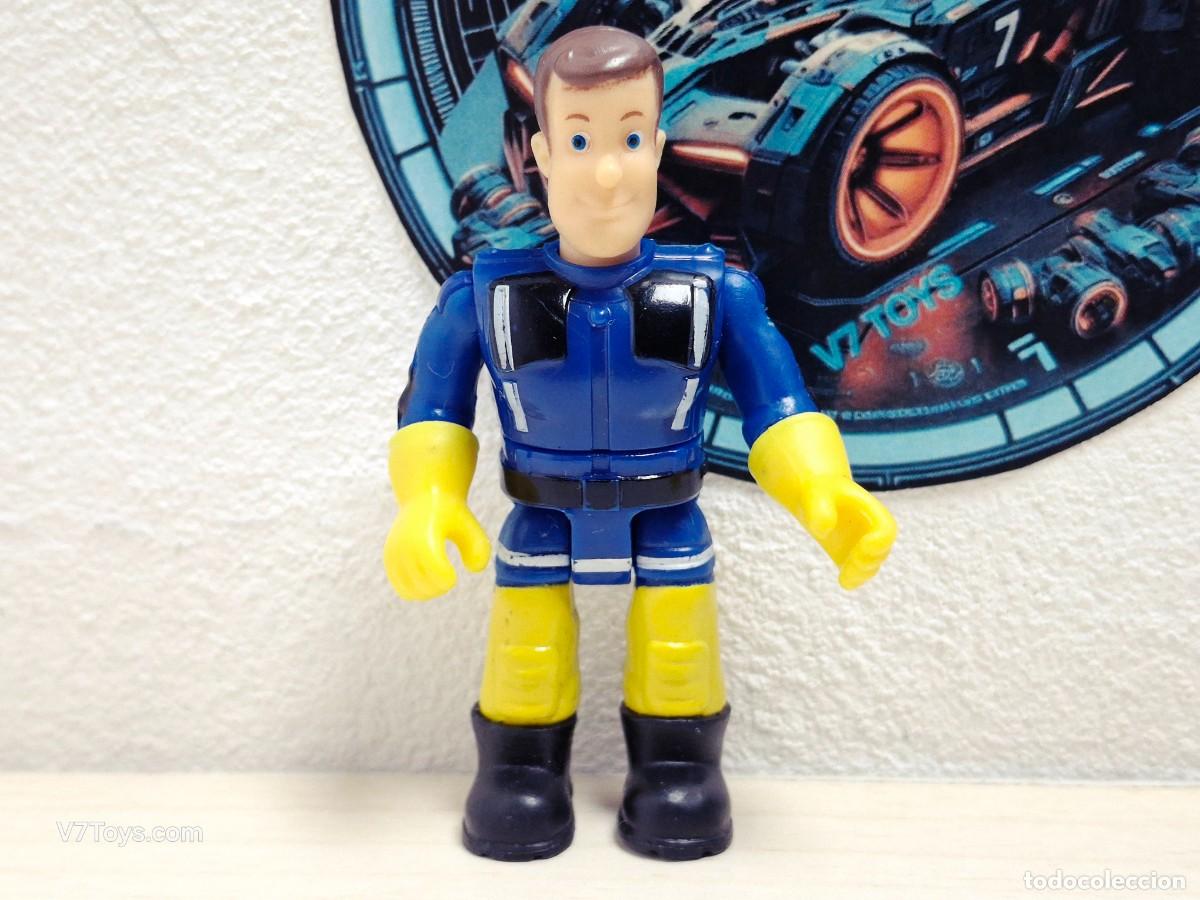 Figuras de goma y PVC: Figura Sam el Bombero 7,5cm - Foto 1