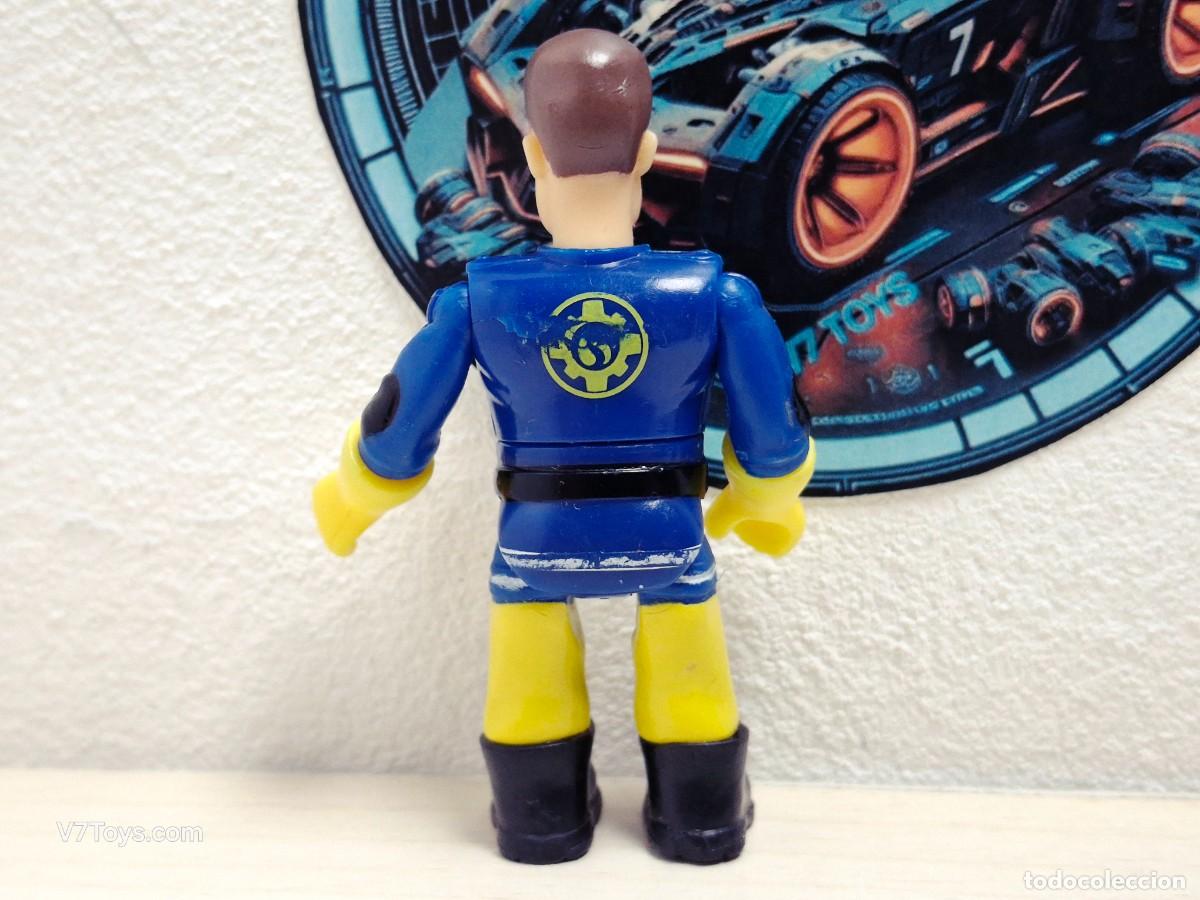 Figuras de goma y PVC: Figura Sam el Bombero 7,5cm - Foto 2