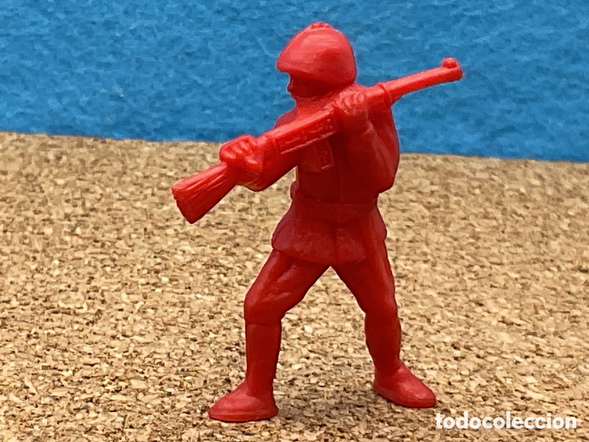 Figuras de Goma y PVC: ANTIGUA FIGURA DE SOLDADO RUSO . COLECCION &rdquo; HAZA&Ntilde;AS Y COMBATES &rdquo;. COLECCIONISMO DUNKIN