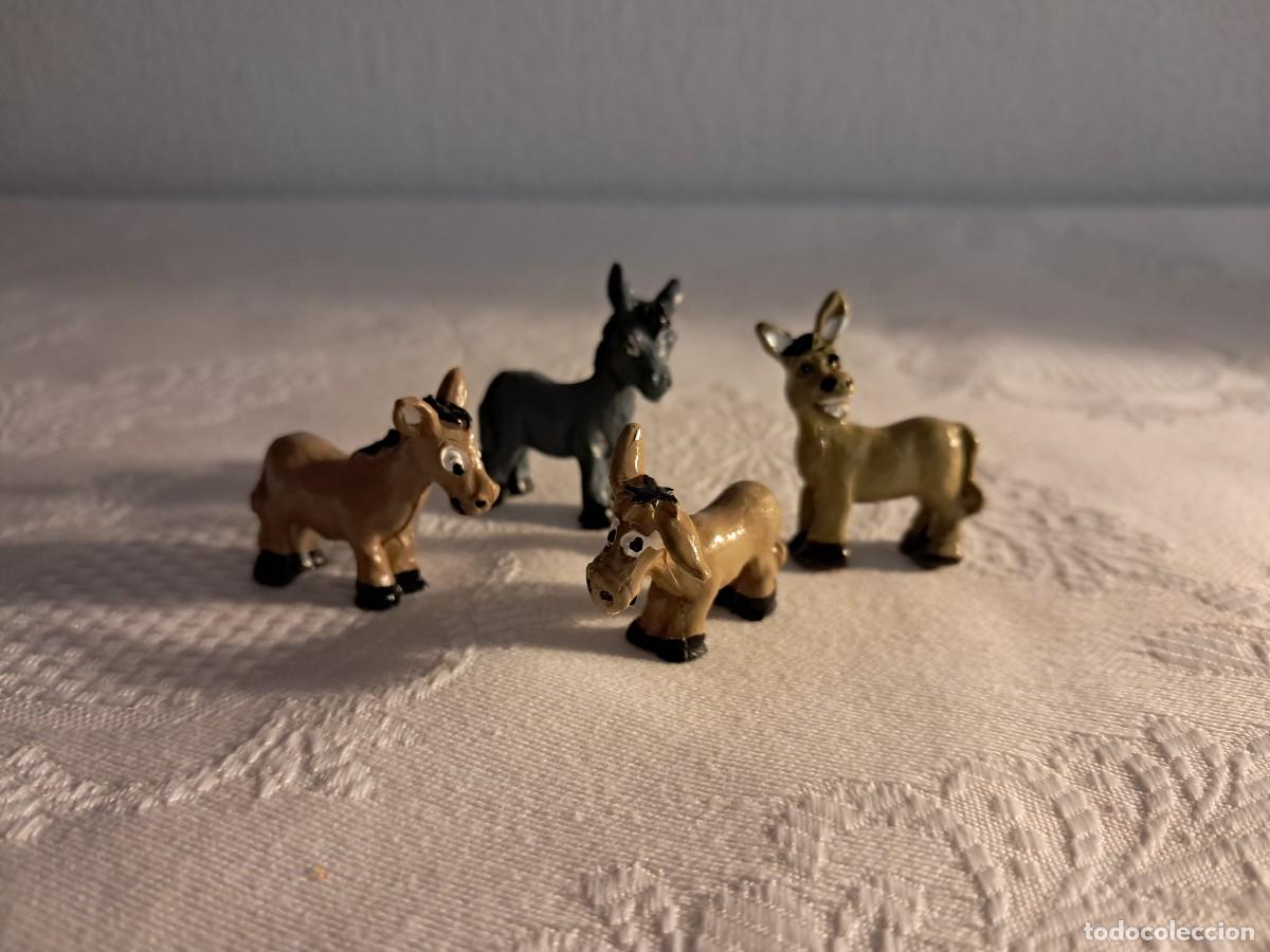 Figuras de Goma y PVC: Figura de burritos muy peque&ntilde;os. Lote de 4 burros min&uacute;sculos.