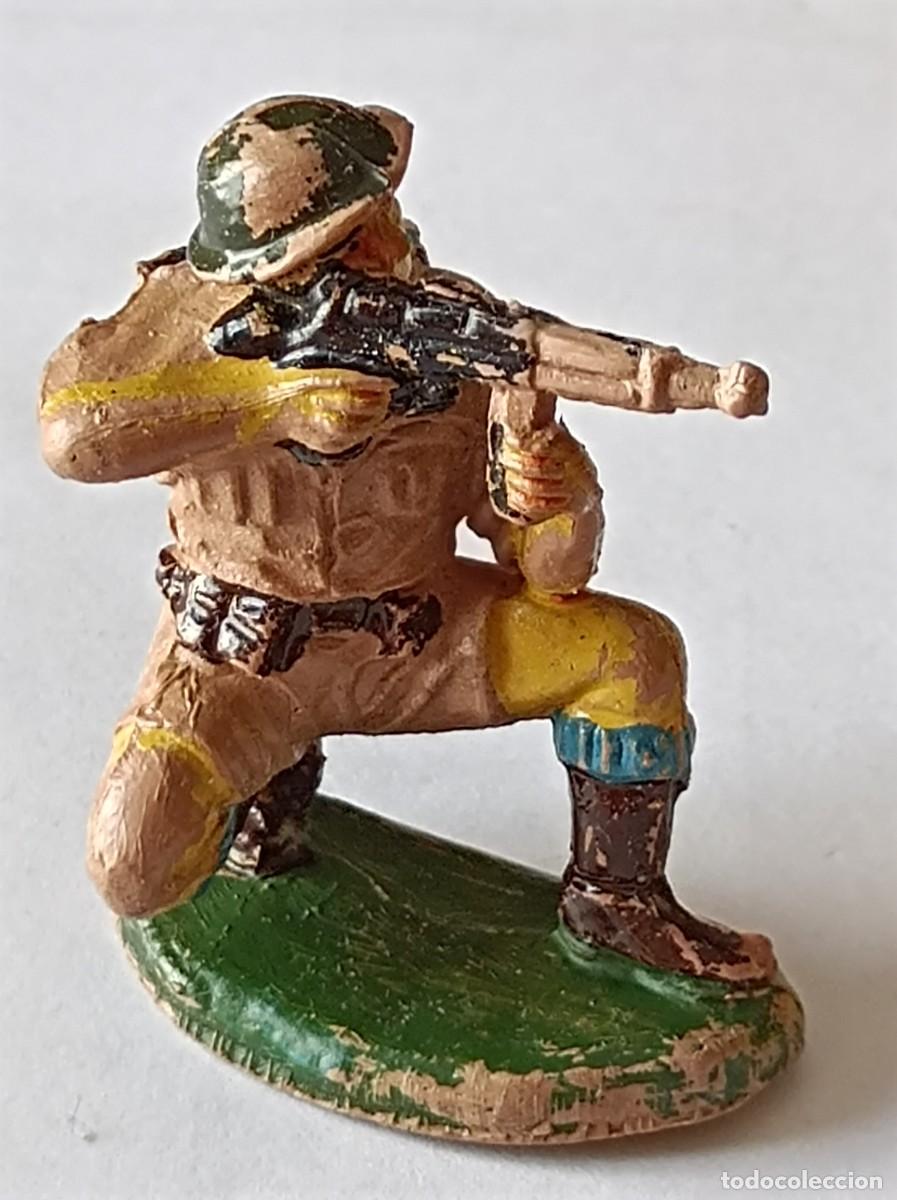 Figuras de Goma y PVC: SOLDADO DE GOMA PECH BRIT&Aacute;NICO SERIE INGLESES EN COMBATE