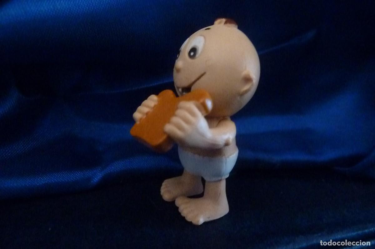 Figuras de goma y PVC: Beb&eacute; comiendo sandwich. Keksi ? - Foto 2