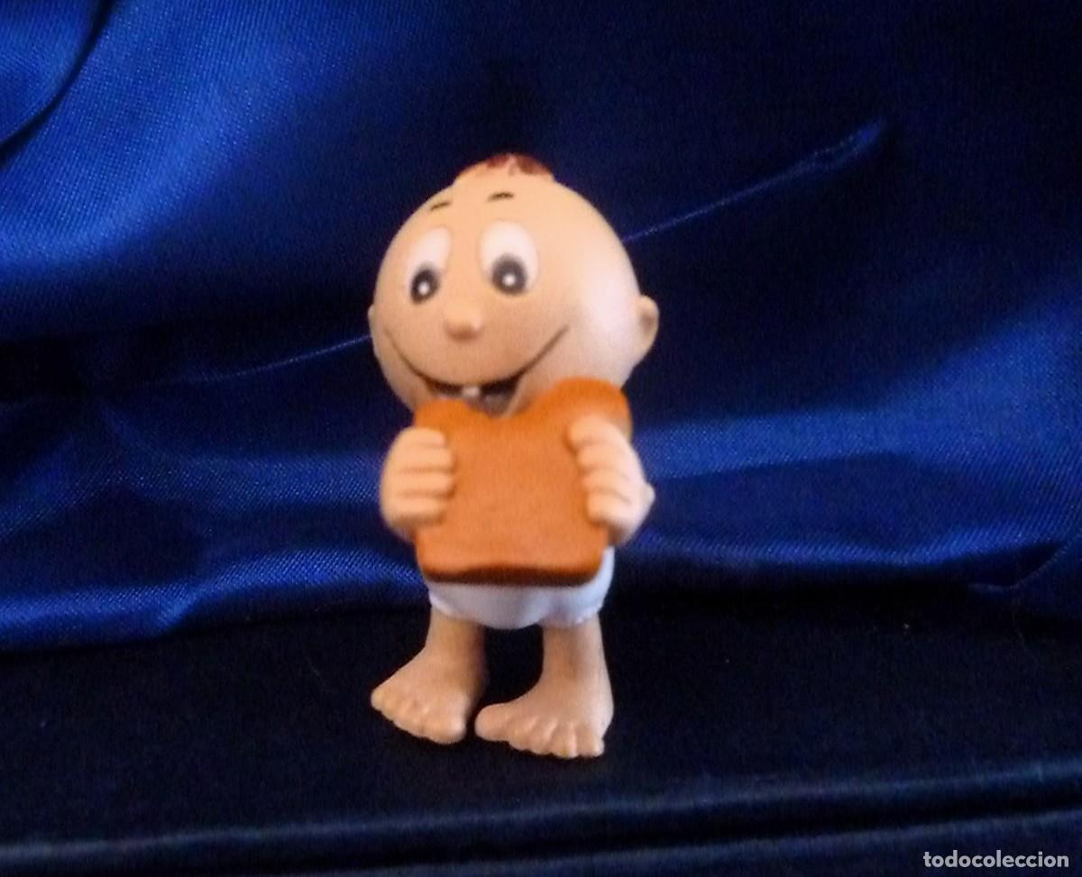 Figuras de goma y PVC: Beb&eacute; comiendo sandwich. Keksi ? - Foto 1