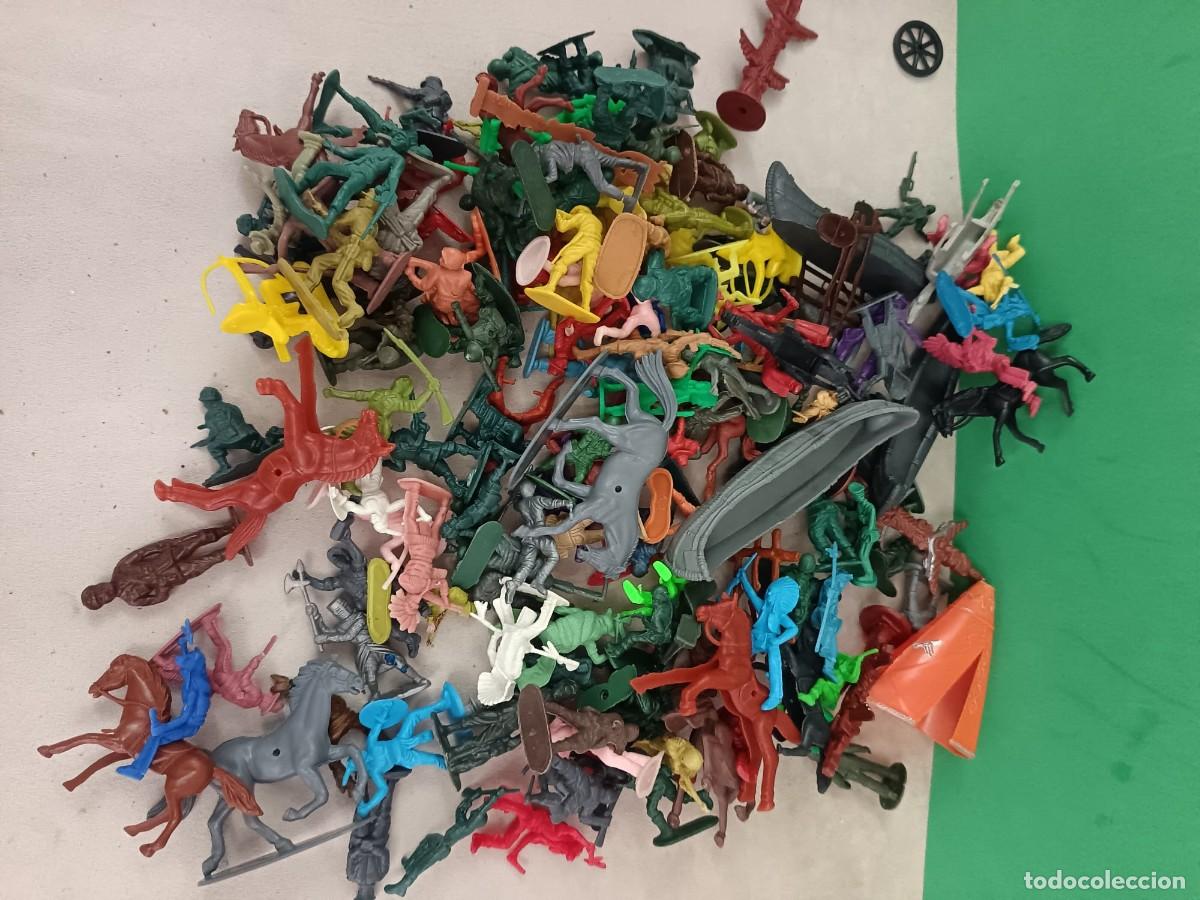 Figuras de Goma y PVC: Gran lote de figuras y soldaditos