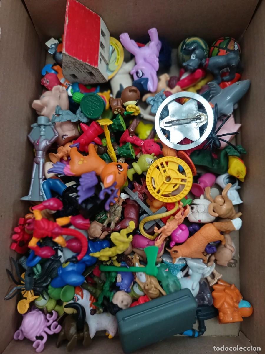 Figuras de Goma y PVC: Caja sorpresa de juguetes