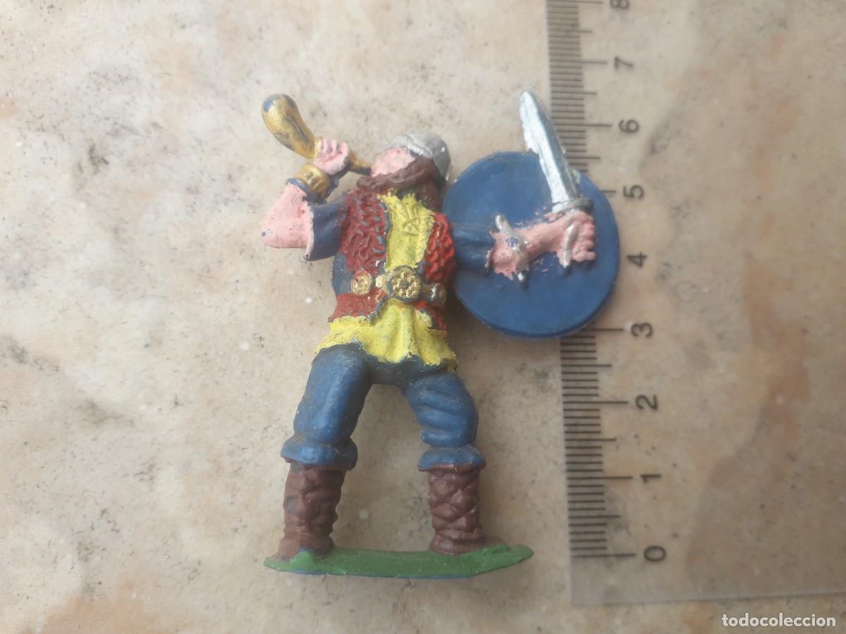 Figuras de Goma y PVC: antigua figura de un vikingo pech reamsa jecsan......etc