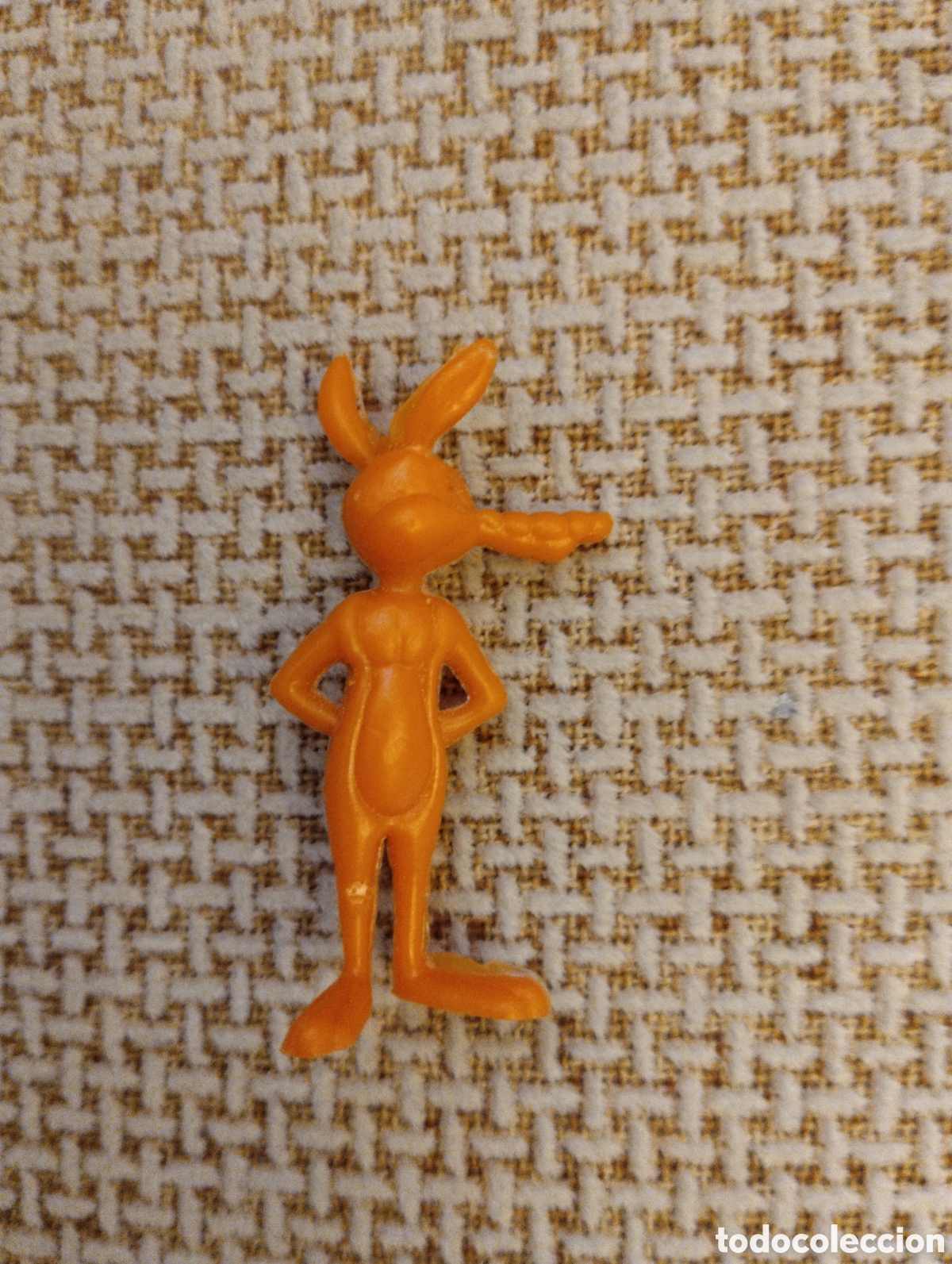 Figuras de Goma y PVC: Figura dunkin antiguo Coyote