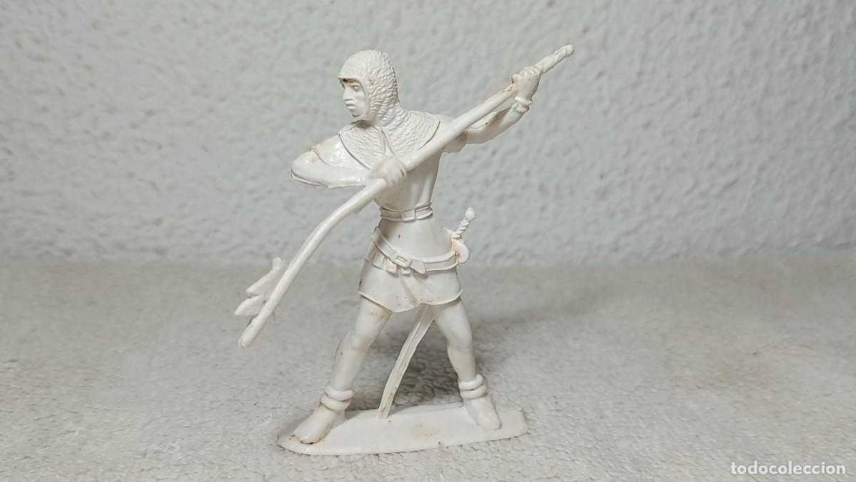 Figuras de Goma y PVC: PIPERO COMANSI : ANTIGUA FIGURA DE PLASTICO GUERRERO MEDIEVAL SOLDADO CRUZADO A&Ntilde;OS 70