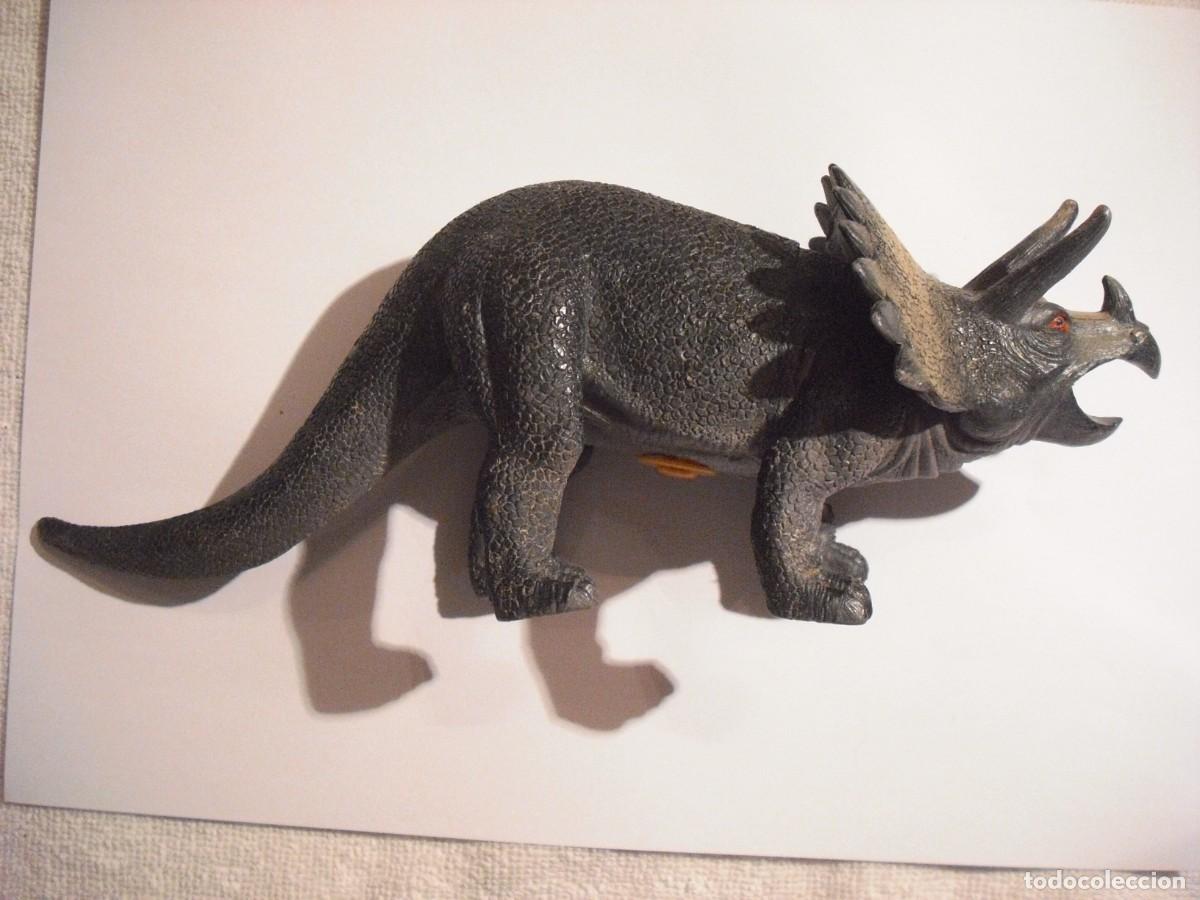 Figure di Gomma e PVC: FIGURA DINOSAURIO TRICERATOPS , PCV . 26 CM DE LARGO .