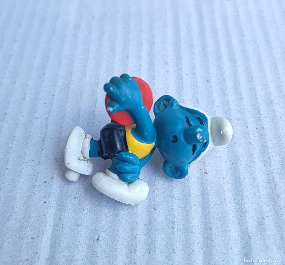 Figuras de Goma y PVC: Figura pitufo - lanzamiento de disco- Schleich