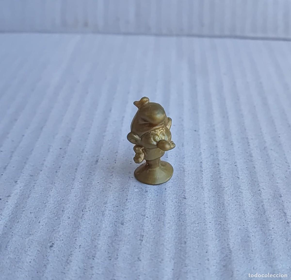 Figuras de Goma y PVC: STIKEEZ DE LOS PITUFOS. LA ALDEA ESCONDIDA. LIDL.