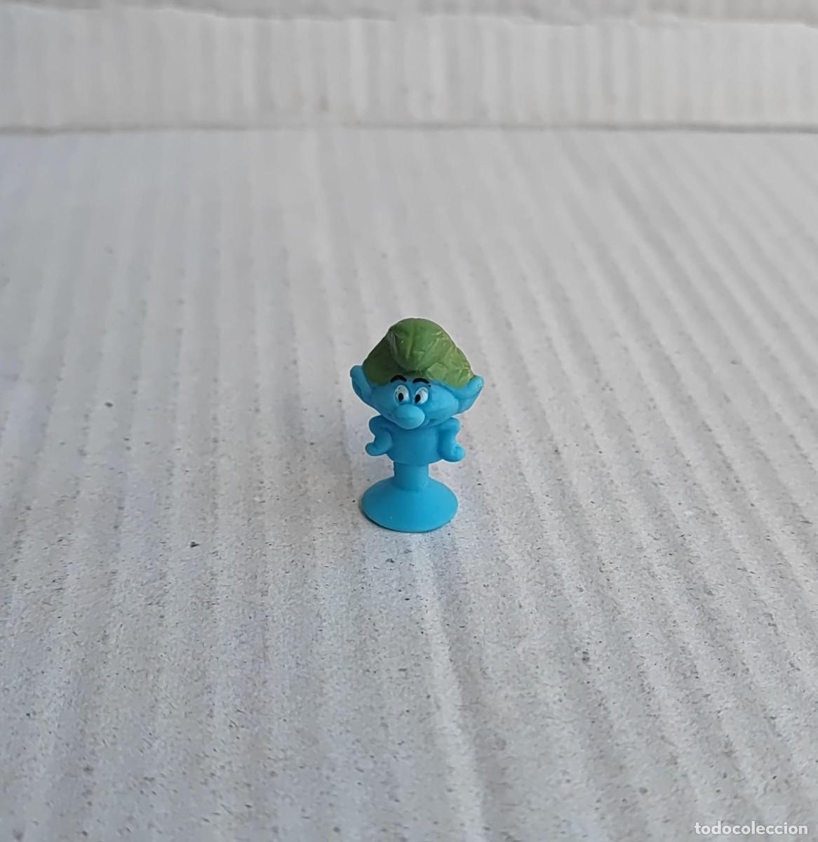 Figuras de Goma y PVC: STIKEEZ DE LOS PITUFOS. LA ALDEA ESCONDIDA. LIDL.