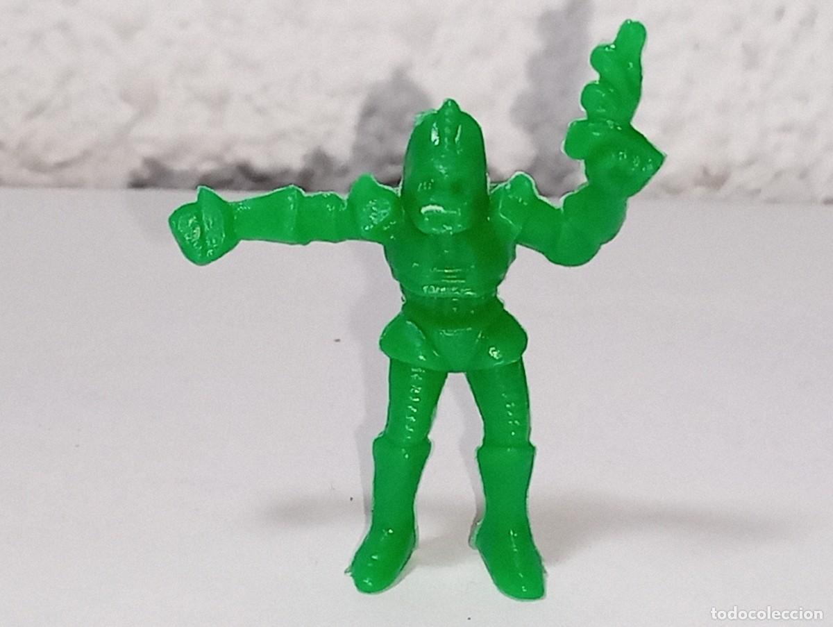 Figuras de Goma y PVC: DUNKIN : ANTIGUA FIGURA DE PLASTICO SANKUOKAY - NAVES Y ROBOTS - PHOSKITOS PANRICO A&Ntilde;OS 80
