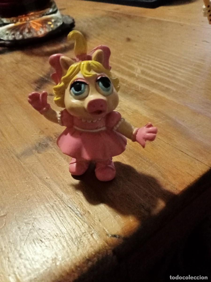 Figuras de Goma y PVC: FIGURA PVC PEGGY BEBE BABY COMICS SPAIN BARRION SESAMO LOS TELE&Ntilde;ECOS THE MUPPETS PEGGIE