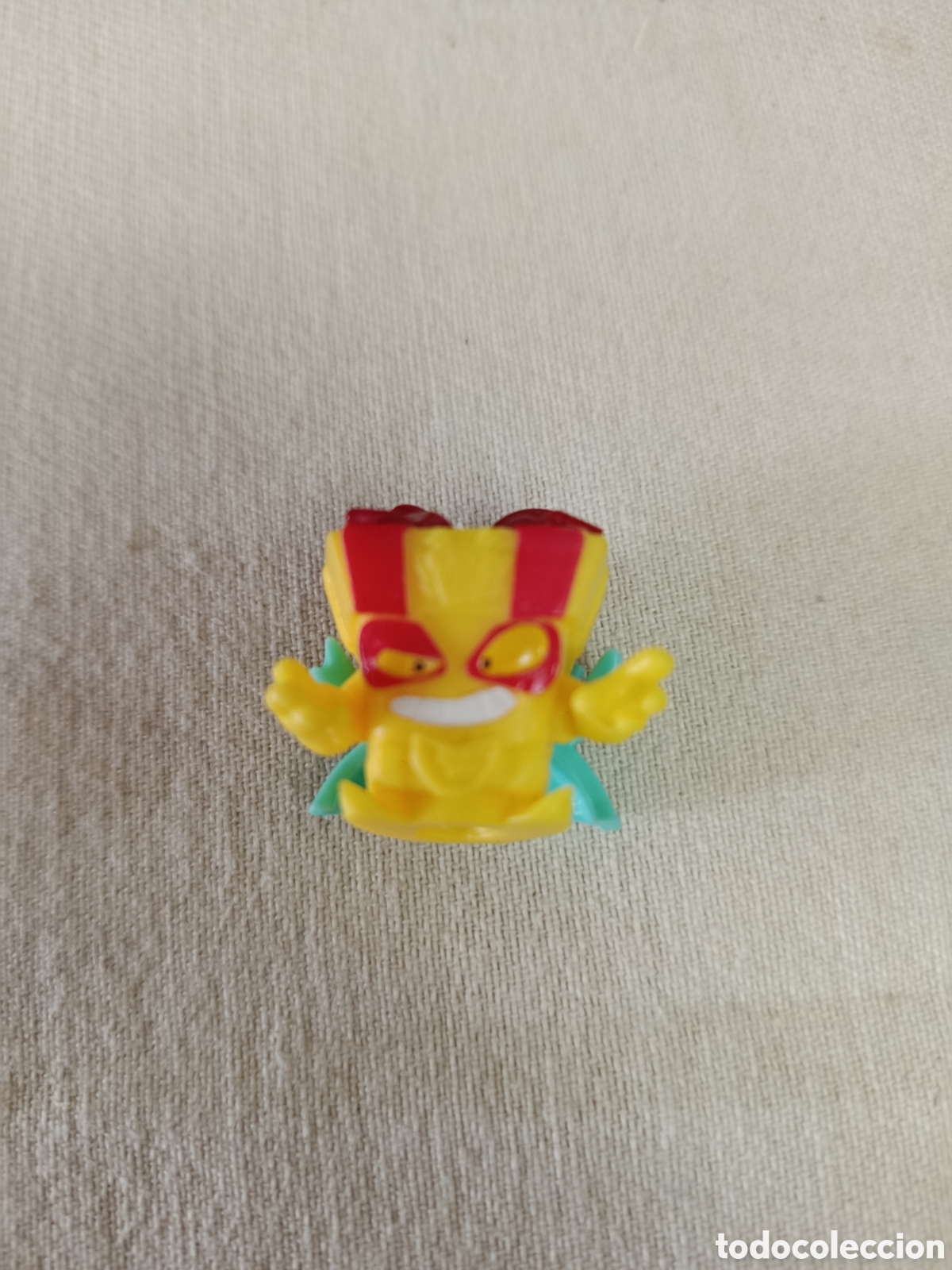 Figuras de Goma y PVC: Figura BOX TROUBLE kazoom kids Superzings superthings N &deg; 578