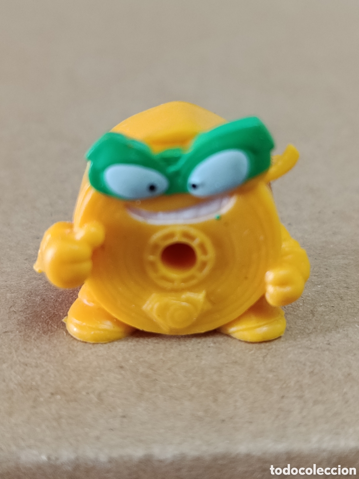 Figuras de Goma y PVC: Figura SUPERTHINGS STICKY FLOW - SERIE 8 - SUPERZINGS
