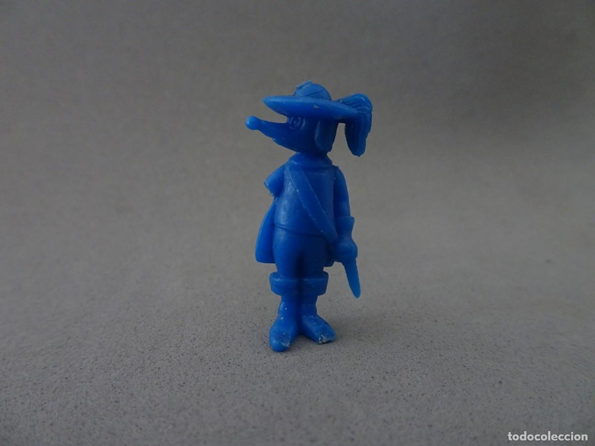 Figuras de Goma y PVC: Figura Dunkin Dartacan y los mosqueperros