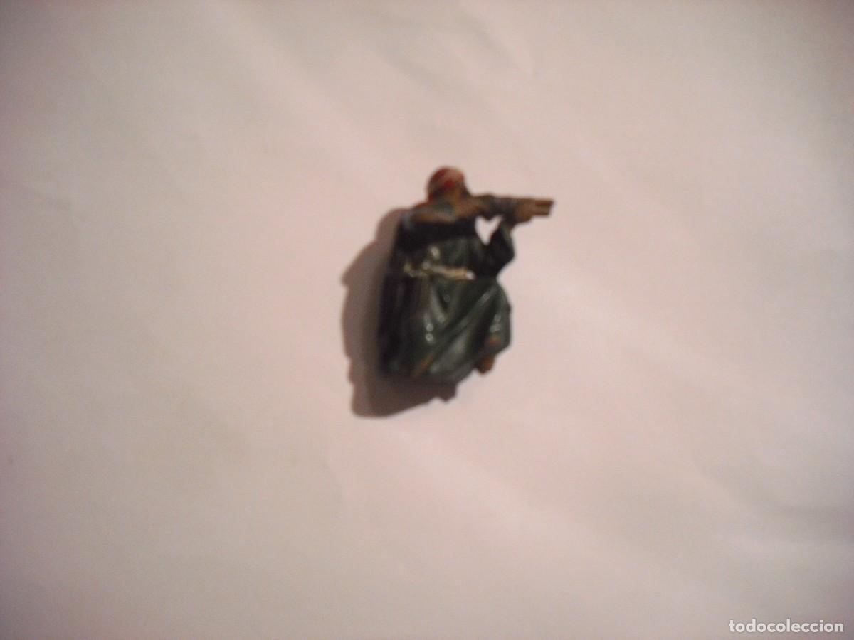 Figurines en Caoutchouc et PVC: BEDUINO DISPARANDO , SERIE LAWRENCE DE ARABIA . REAMSA