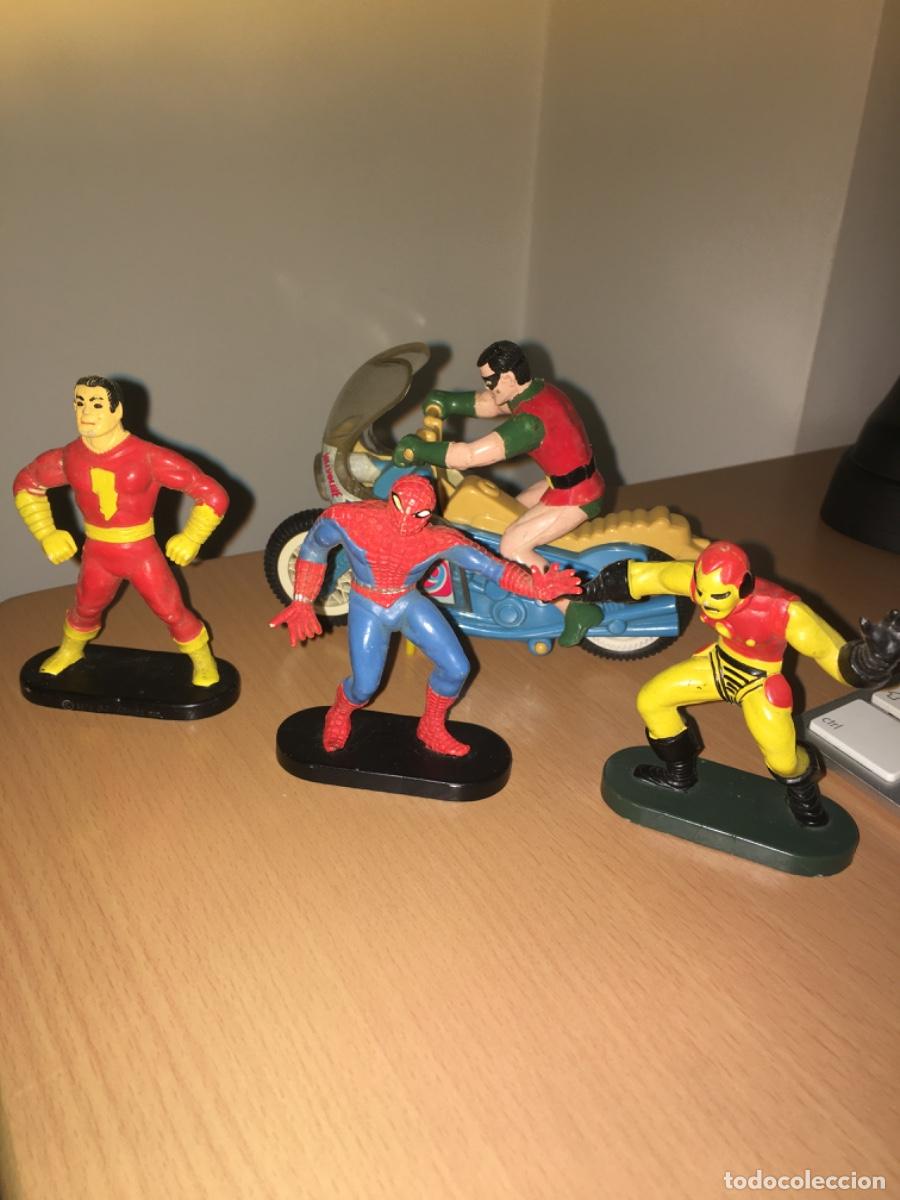 Figuras de Goma y PVC: Motocicleta super her&oacute;is robin e 3 super her&oacute;is gulliver Brasil