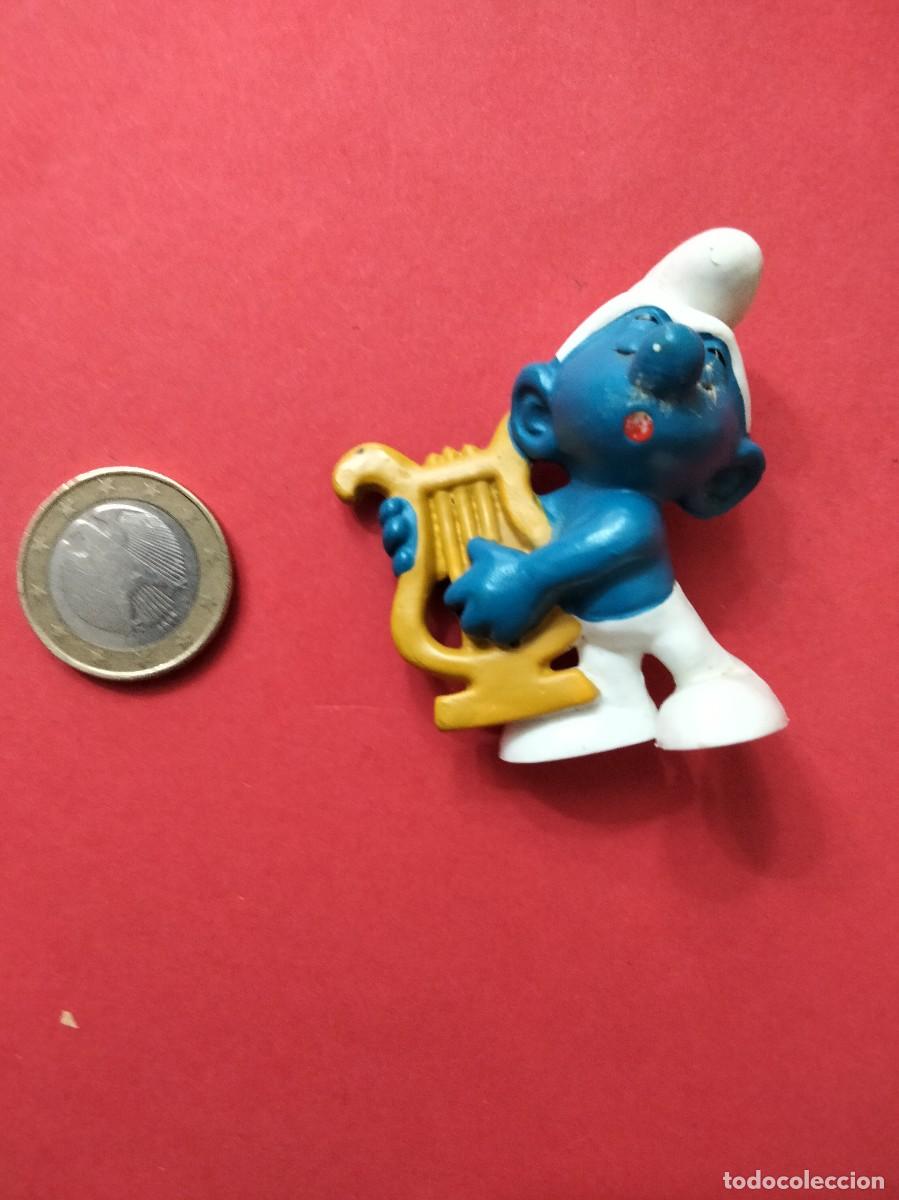 Figuras de Goma y PVC: Pitufo PVC con Lira PEYO