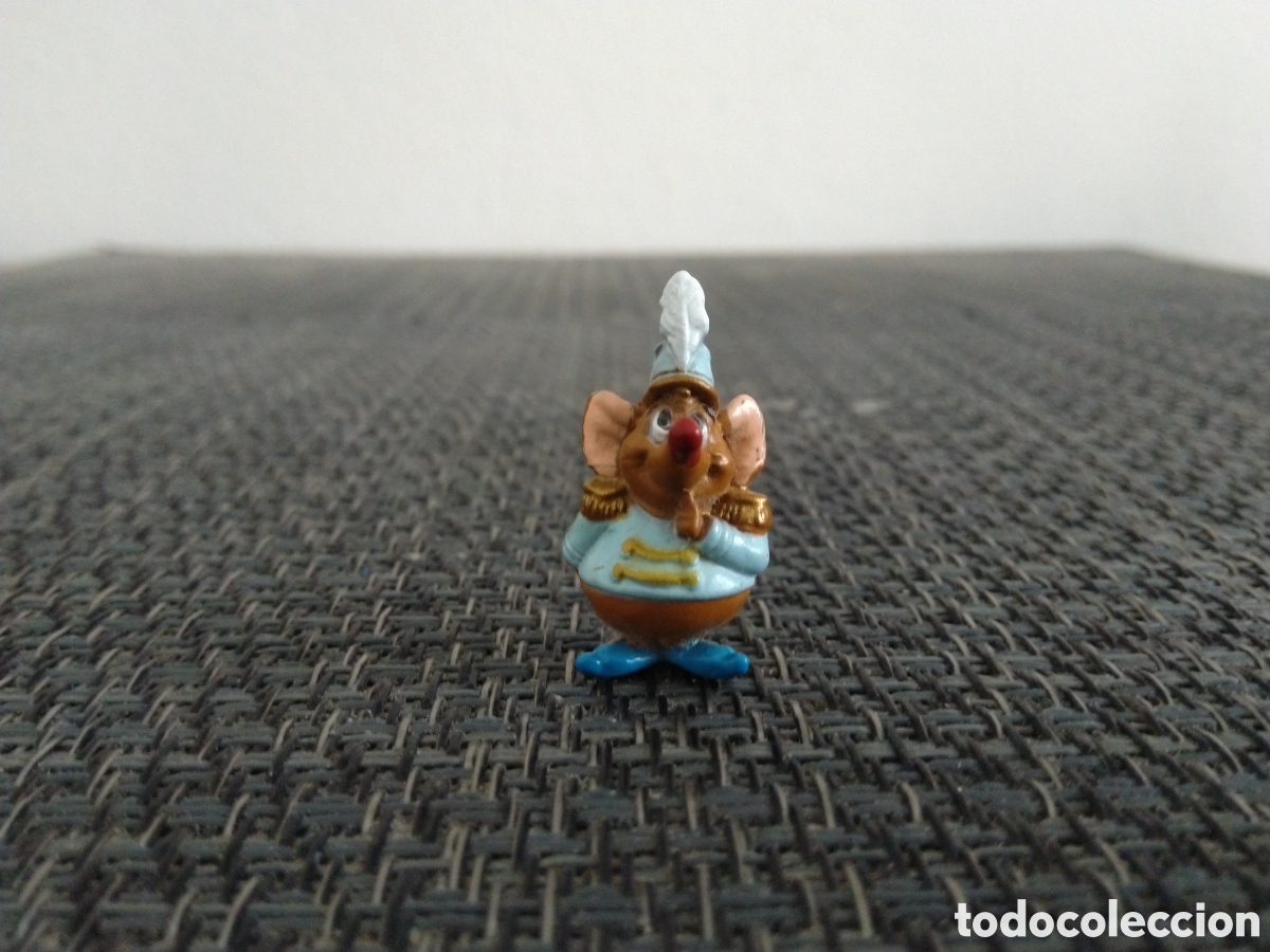 Figuras de Goma y PVC: FIGURA PVC RATONCITO GUS 2-3CM TRAJE CENICIENTA WALT DISNEY ANASTASIA RATONCITOS DRIZELLA