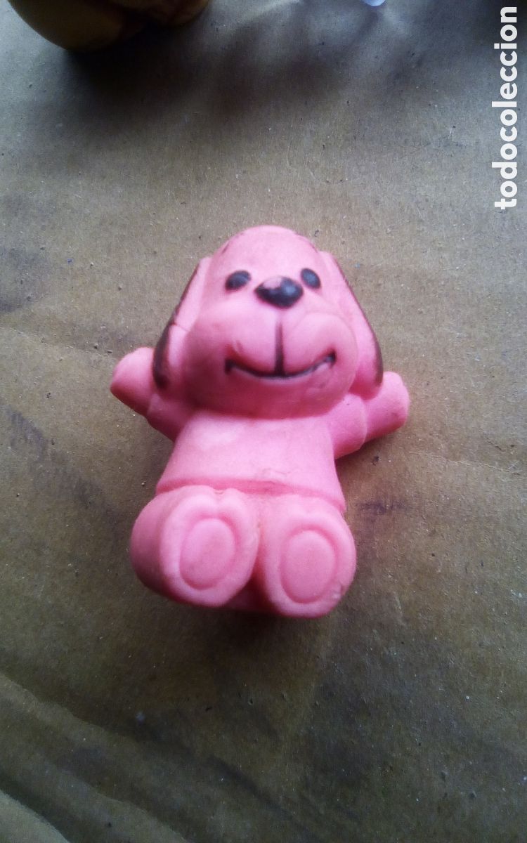 Figuras de Goma y PVC: Perrito capuch&oacute;n l&aacute;piz o bol&iacute;grafo. Color rosa, de goma, mide 4 cm.