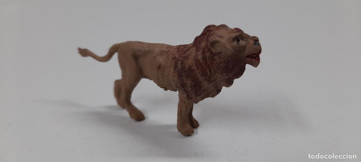 Figuras de Goma y PVC: LEON . REALIZADO POR GAMA . SERIE PLANA . ORIGINAL A&Ntilde;OS 50 EN GOMA
