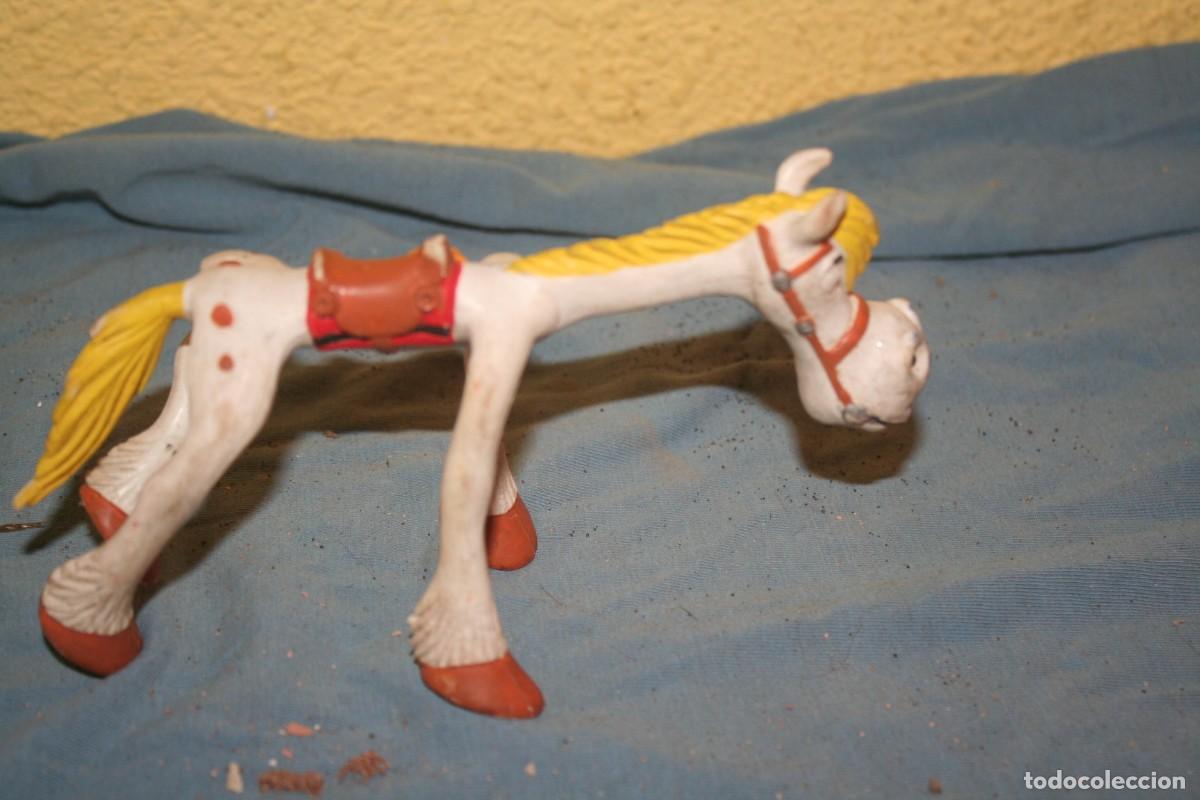 Figuras de Goma y PVC: caballo lucky luke paris vomics spain