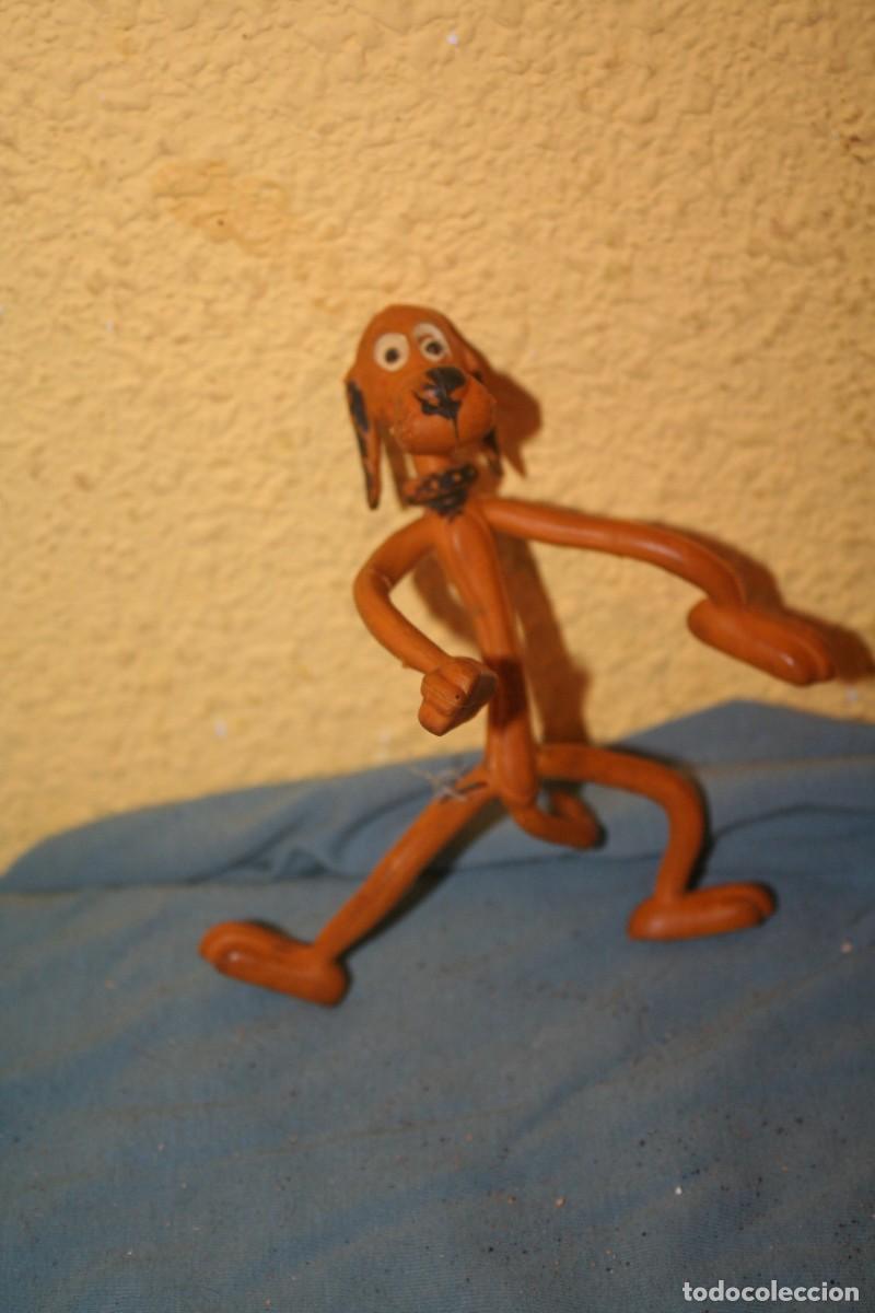 Figuras de Goma y PVC: figura de goma perro pluto bravo con alambres