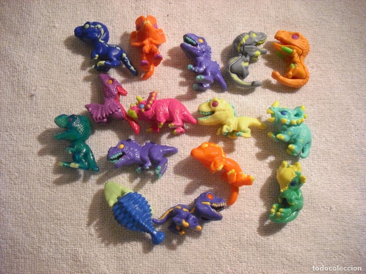 Figuras de Goma Kinder: KINDER, LOTE DE 14 FIGURAS DE JURASSIC WORLD