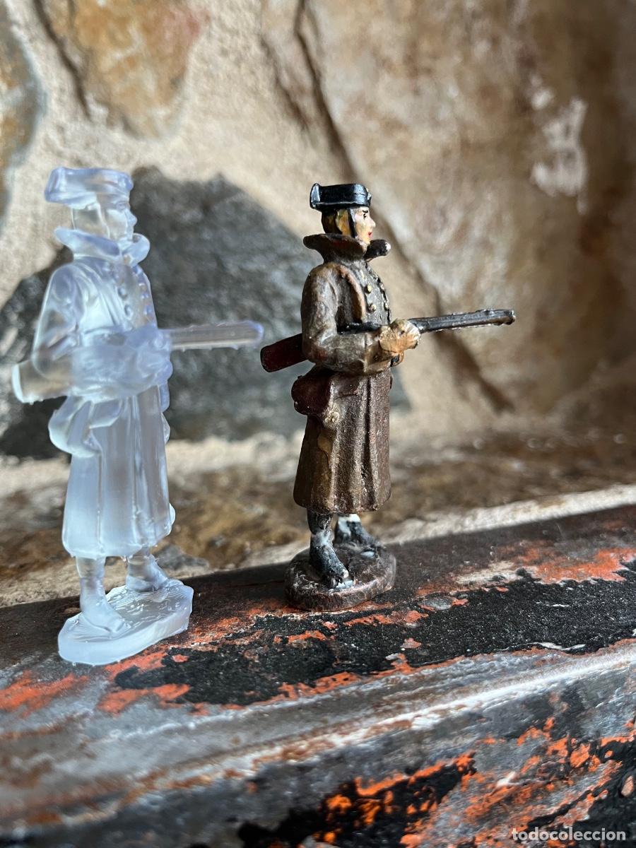 Figuras de Goma y PVC: Figura pintada del guardia civil estilo masa de composici&oacute;n 3D