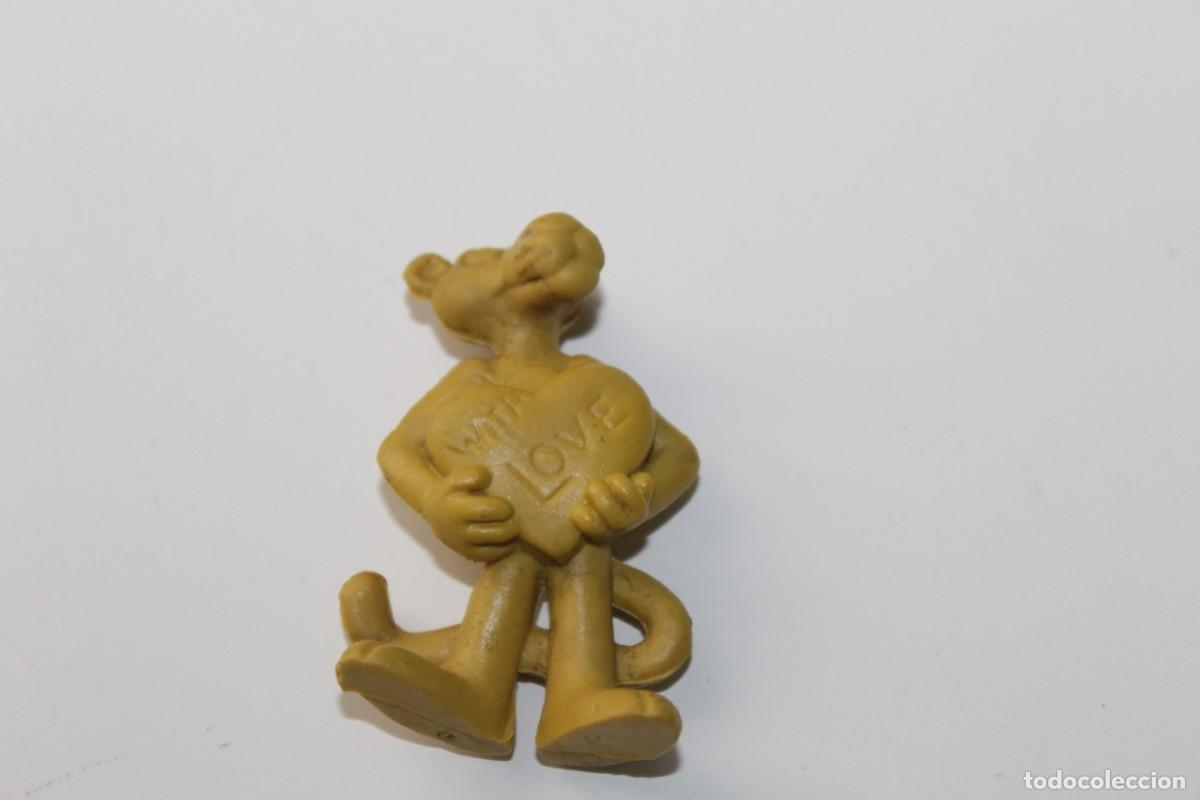 Figuras de Goma y PVC: FIGURA PANTERA ROSA COLOR AMARILLA
