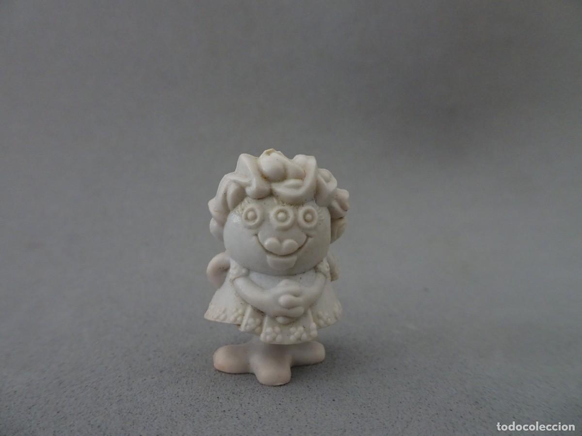 Figuras de Goma y PVC: Figura Dunkin coleccion Espacial - Helados Raj&aacute; Portugal