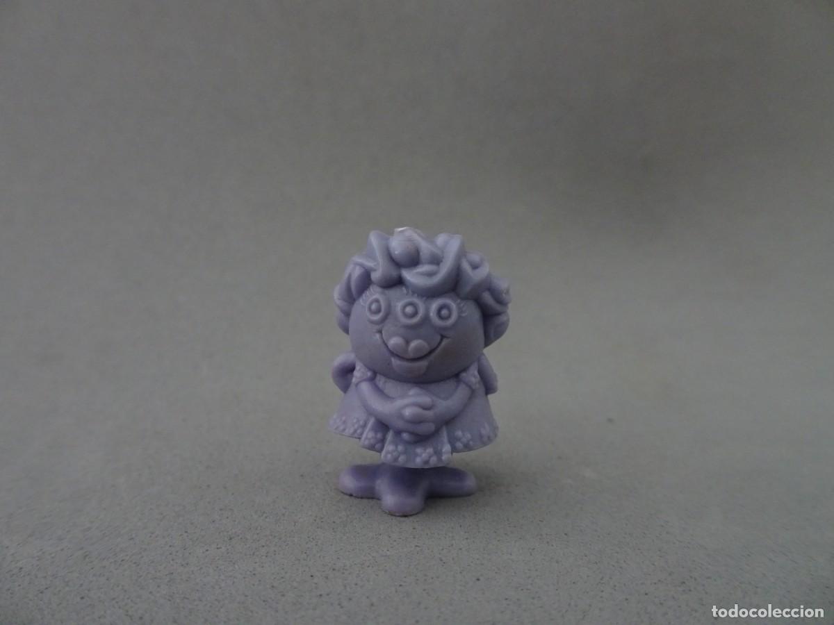 Figuras de Goma y PVC: Figura Dunkin coleccion Espacial - Helados Raj&aacute; Portugal