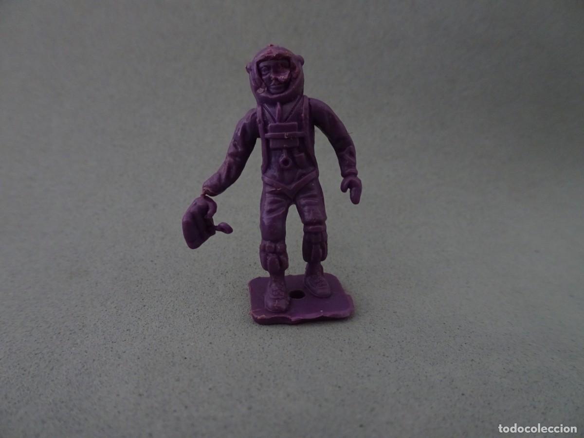 Figuras de Goma y PVC: Figura Dunkin coleccion Espacial - Helados Raj&aacute; Portugal