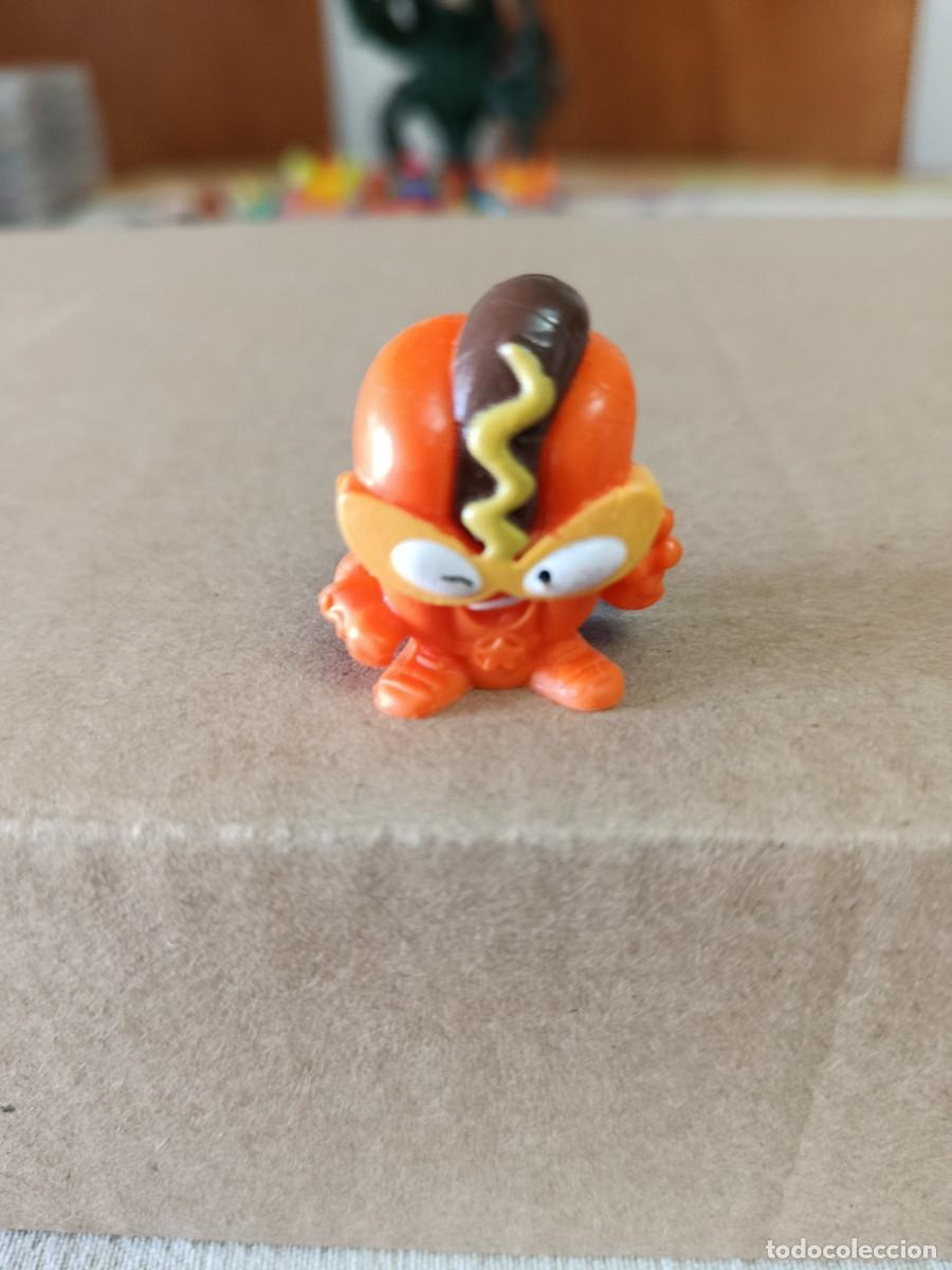 Figuras de Goma y PVC: Figura superthings/ superzings serie 8 hard dog
