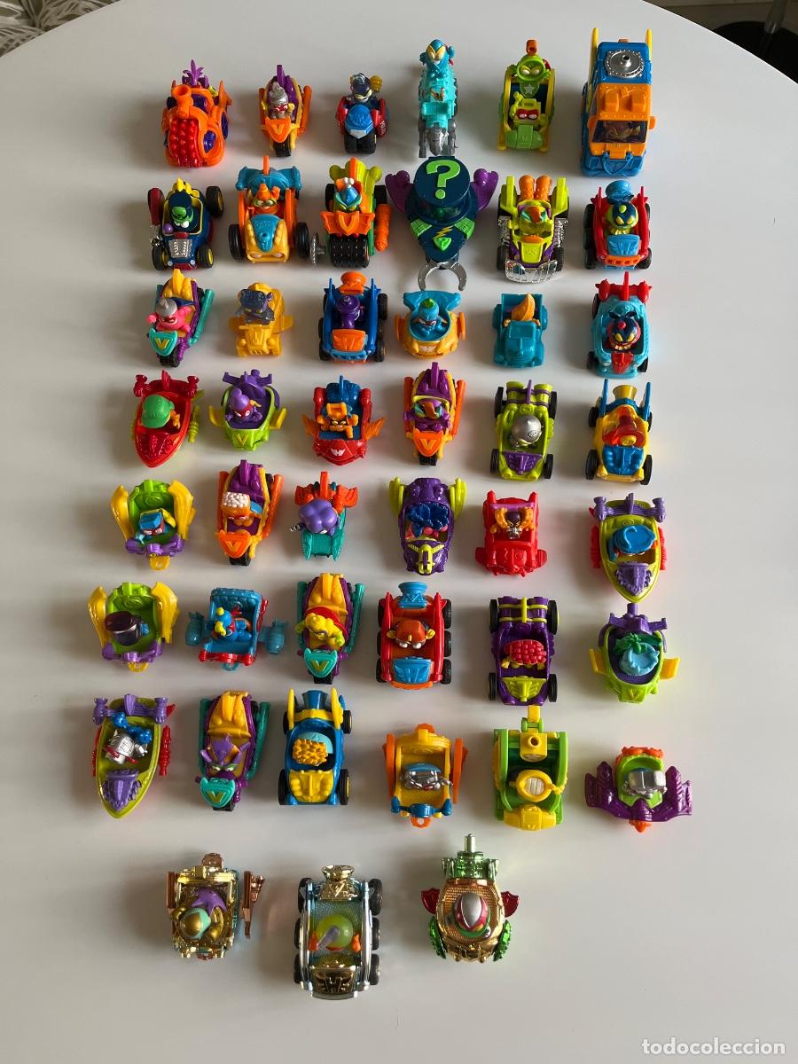Figure di Gomma e PVC: Antigua colecci&oacute;n de 90 mu&ntilde;ecos y veh&iacute;culos.