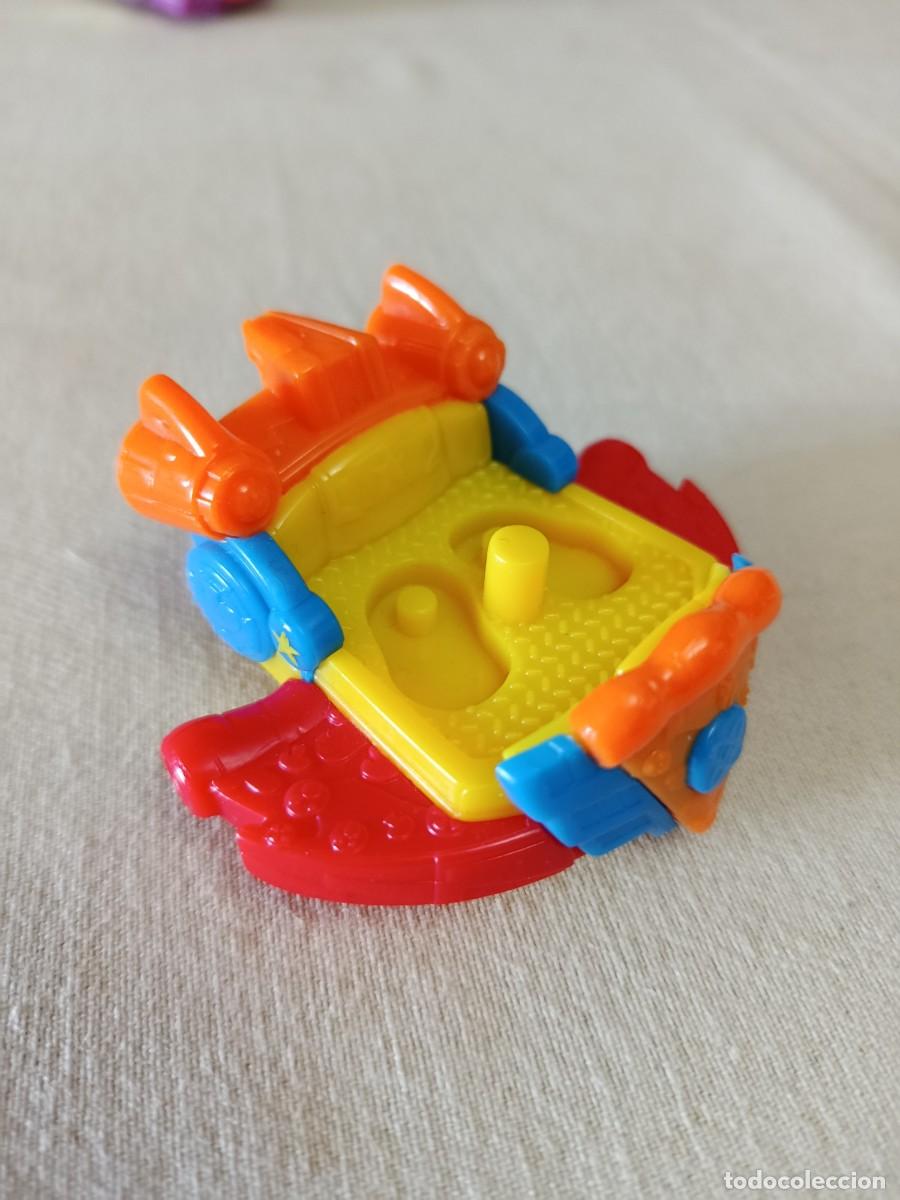 Figuras de Goma y PVC: Veh&iacute;culo superthings/ superzings turbo crush