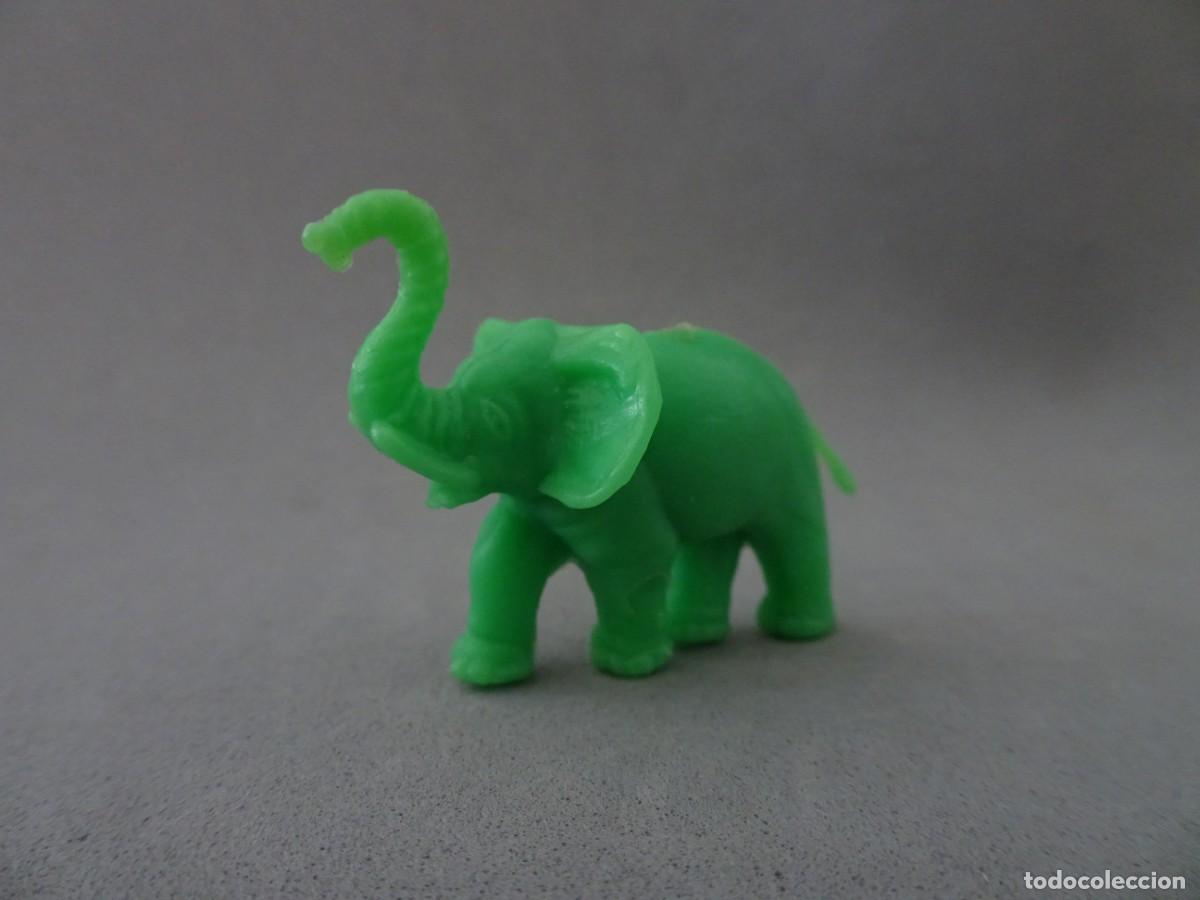 Figuras de Goma y PVC: Figura Dunkin Helados Ol&aacute; Coleccion Animales Salvages